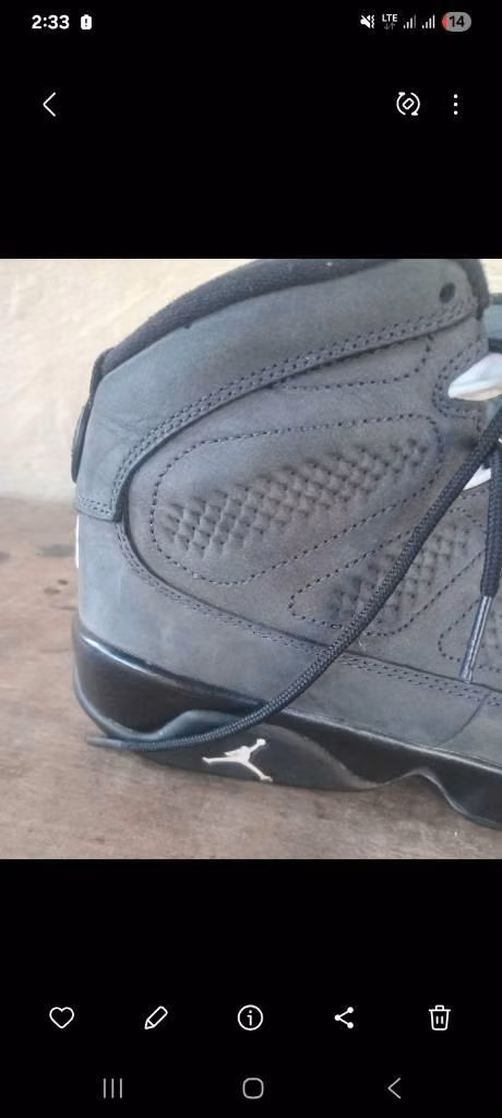 Zapatos y sueter