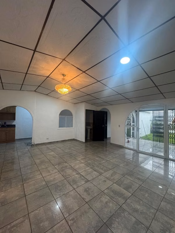 Casa en Alquiler Santa Tecla, Buena Vista