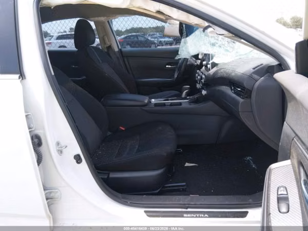 NISSAN SENTRA SV 2022