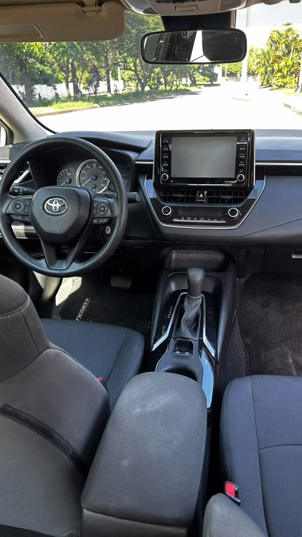 2021 Toyota Corolla | sedán | $12,900 | Eagle Auto Sales