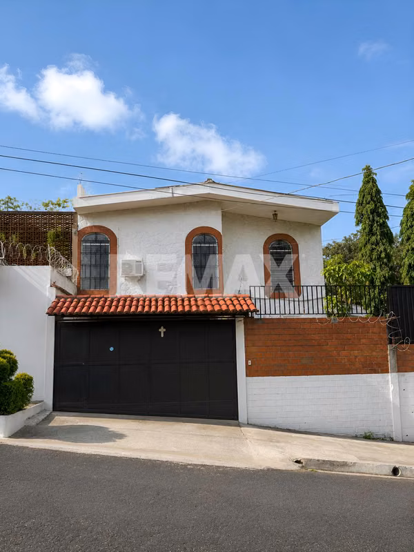 SALE $580K/Residencial Col Reparto los Heroes San Salvador