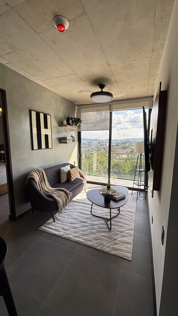 ESCALON APTO CITALA HAUSS $1,600 CON MUEBLE