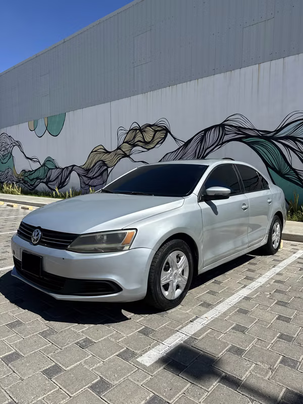 Volkshawgen Jetta Manu- 2012