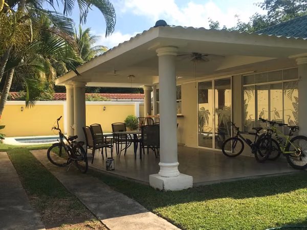 RENT OR SELL HOUSE ON THE BEACH SAN BLAS