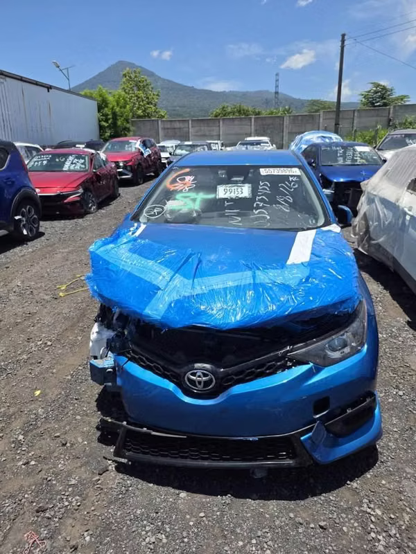 toyota corolla IM 2018