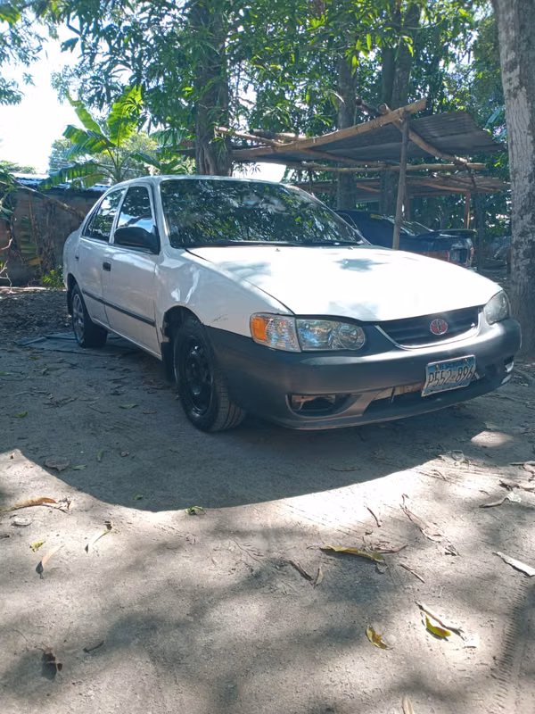 Solo Venta Toyota Corolla 99 Automático 