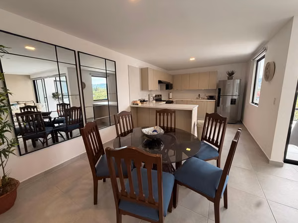SE ALQUILA APARTAMENTO SAN BENITO AMUEBLADO NUEVO A ESTRENAR Características: 120 m² 3 habitaciones