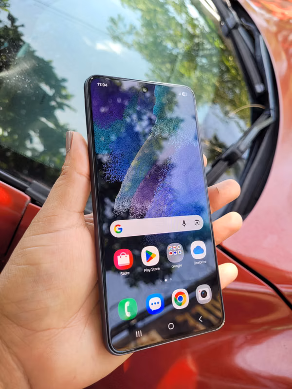 Samsung s21 fe libre de fabrica como nuevo más  inf en inbox 