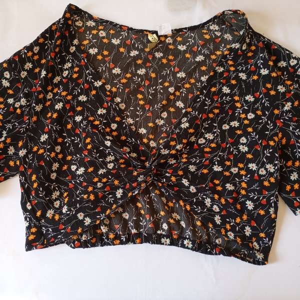H & M Crop New Size S $3.50