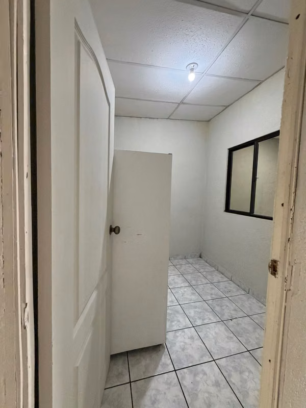 Rental / House. / Santa Tecla. Altos de San Jose /