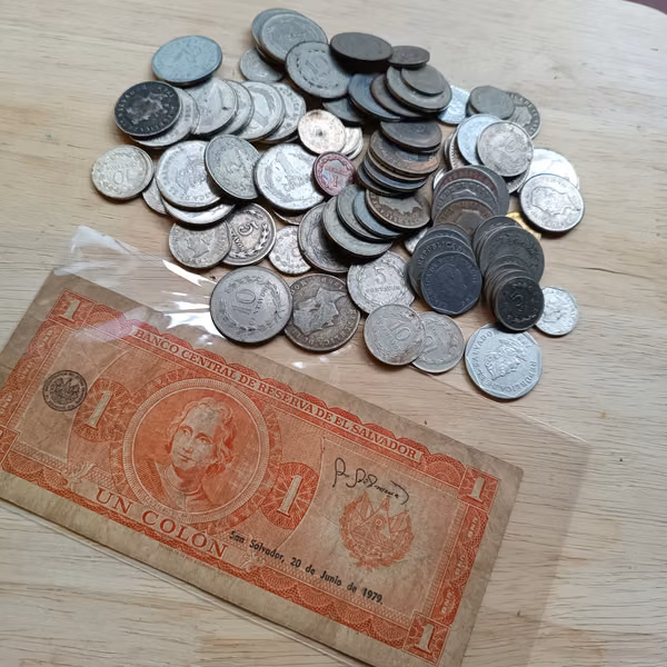 Monedas y billetes de colon el salvador 