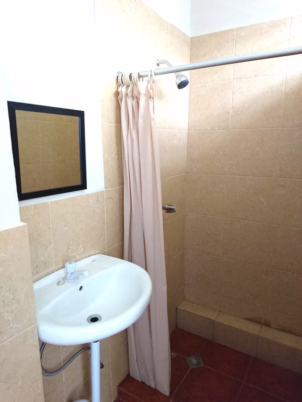 Apartamento con 1 dormitorio cerca de Blvd de los Heroes