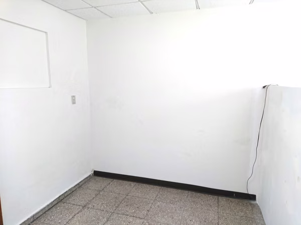 Apartamento con 1 dormitorio cerca de Blvd de los Heroes