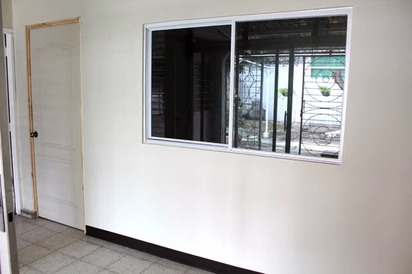 Apartamento con 1 dormitorio cerca de Blvd de los Heroes