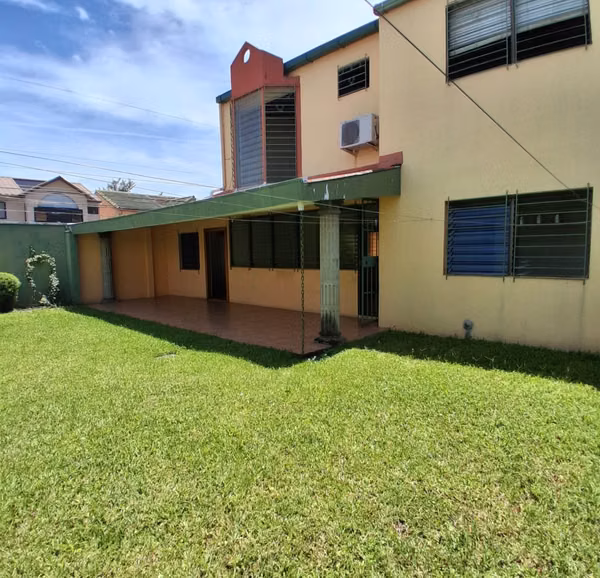 Vebta de Casa en Residencial privado de Santa Elena, Antiguo cuscatlan
