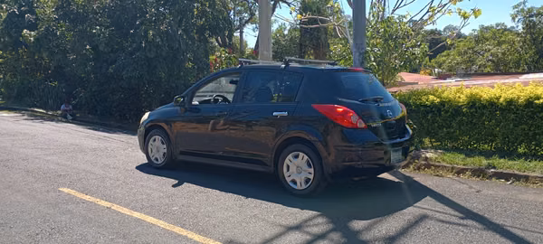 Vendo Nissan Versa 