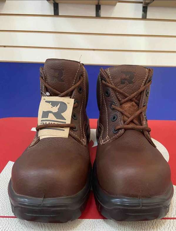 Dielected boots. Model 66085