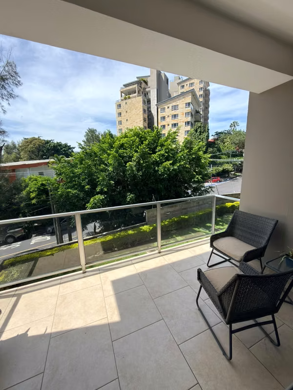 SE ALQUILA APARTAMENTO TORRE SAN BENITO 21, FULL-AMUEBLADO, 3 habitaciones, Sala, Comedor, Baño social, Cocina, Terraza
