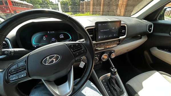 Hyundai Venue 2023 | SUV | $12,800 | Eagle Auto Sales