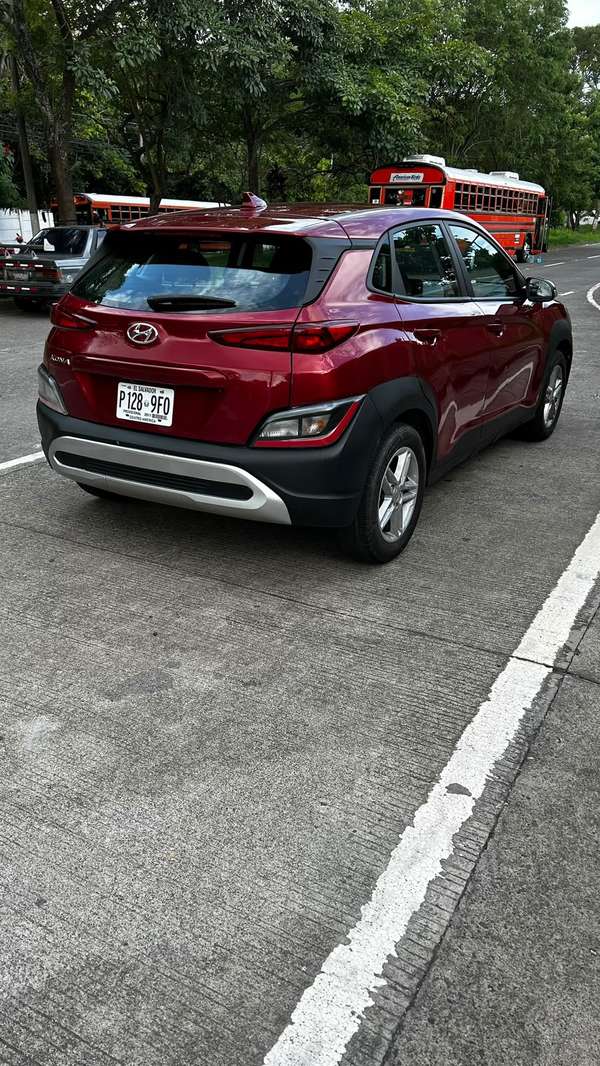Hyundai Kona 2023 | SUV ~ Bolsas buenas | $13,300 | Eagle Auto Sales