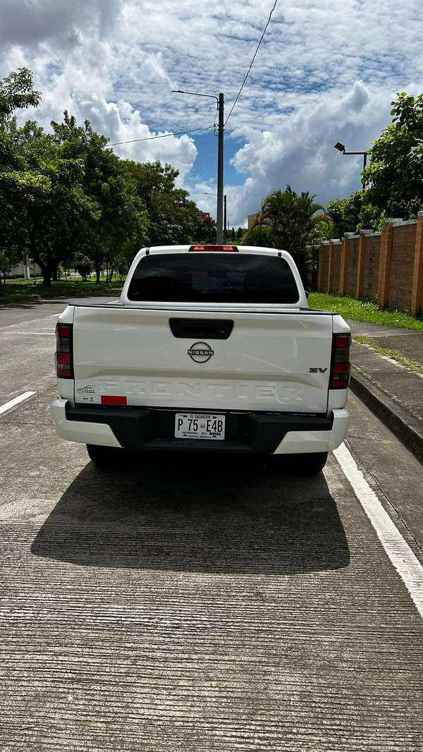 Nissan Frontier 2023 RWD | Pick-Up ~ Poco millaje | $20,300