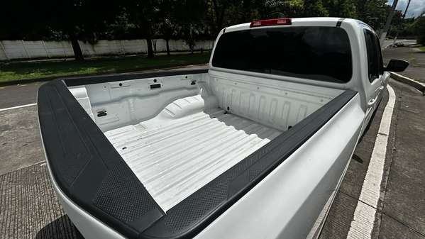 Nissan Frontier 2023 RWD | Pick-Up ~ Poco millaje | $20,300