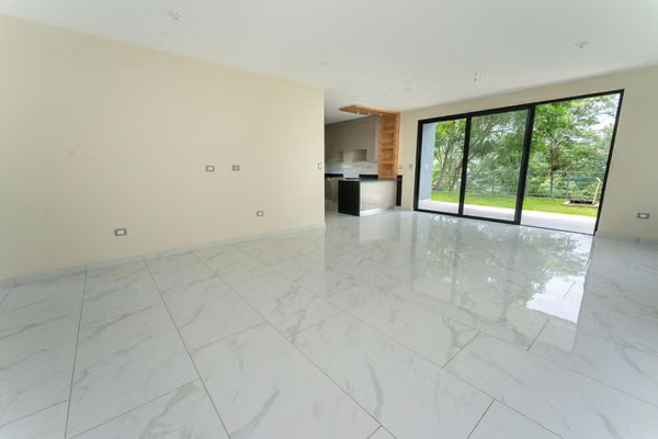 Casa en venta en San José Villanueva, Las Luces ID 4431
