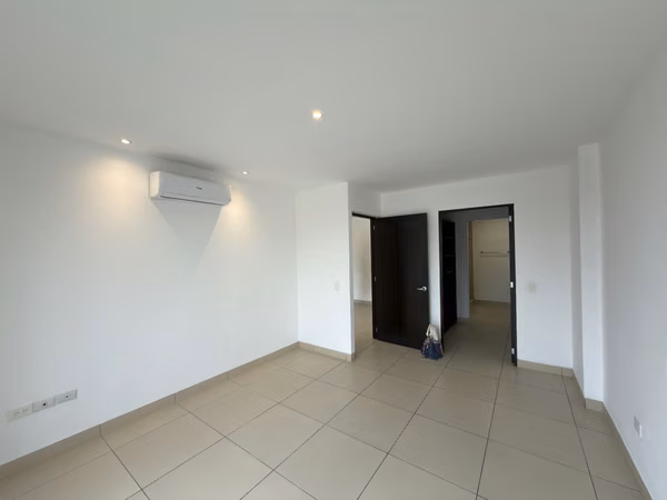APARTAMENTO EN VENTA O ALQUILER EN LOMAS DE SAN FRANCISCO