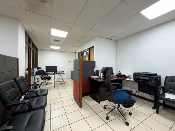 EN VENTA | OFICINA CORPORATIVA EN GRAN PLAZA- OFICINA 207, SAN BENITO, SAN SALVADOR
