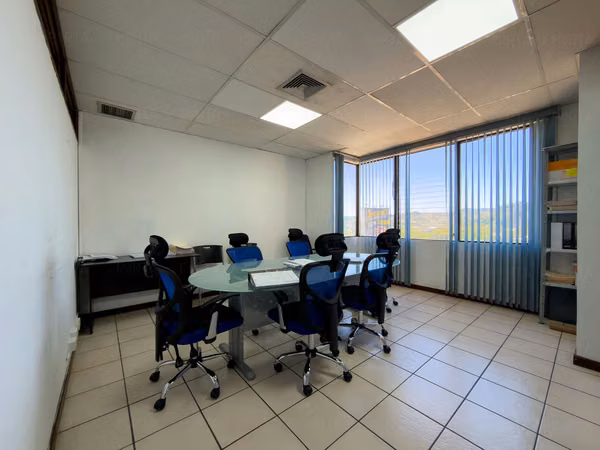 EN VENTA | OFICINA CORPORATIVA EN GRAN PLAZA- OFICINA 207, SAN BENITO, SAN SALVADOR