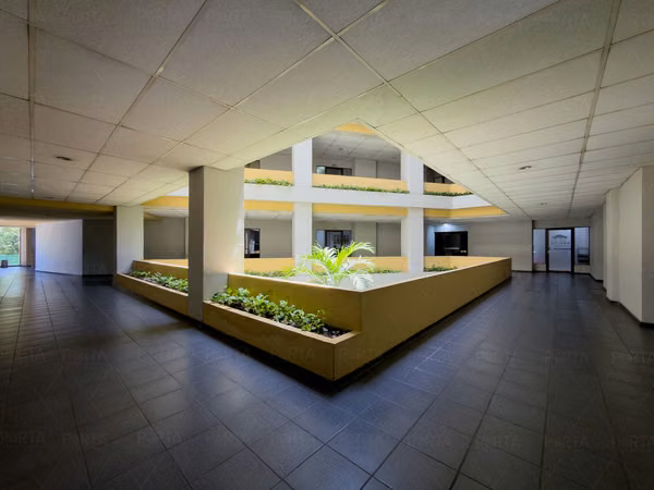 EN VENTA | OFICINA CORPORATIVA EN GRAN PLAZA – OFICINA 208, SAN BENITO, SAN SALVADOR