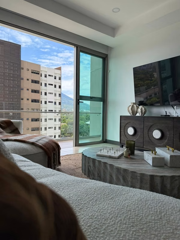 APARTAMENTO DE 2 HABITACIONES CON LÍNEA BLANCA EN ALQUILER | PUERTA DEL ALMA