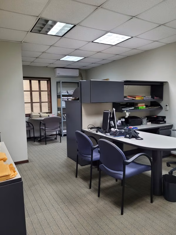 CASA IDEAL PARA OFICINAS, CLÍNICAS, ETC