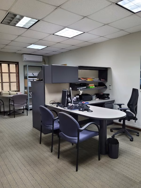 CASA IDEAL PARA OFICINAS, CLÍNICAS, ETC