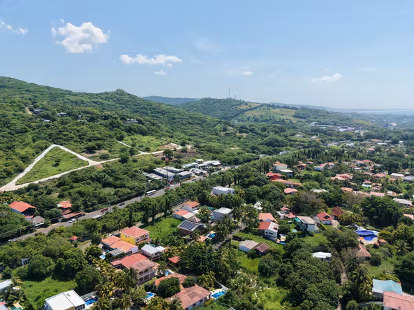 Se Vende Terreno en Lomas de San Blas, Surf City, La Libertad