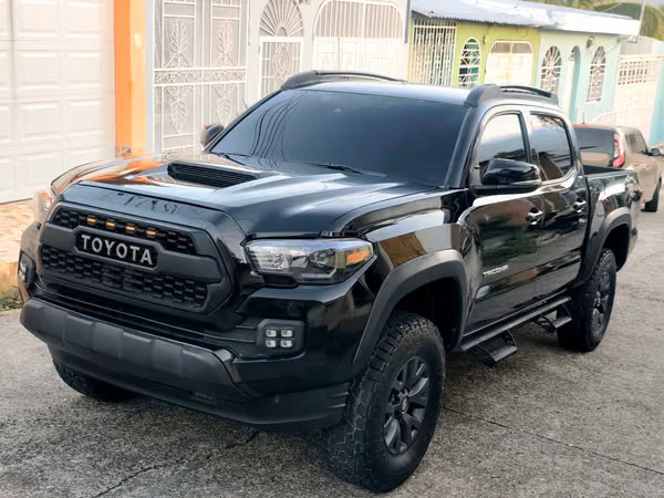 I sell tachoma 2023 4x4