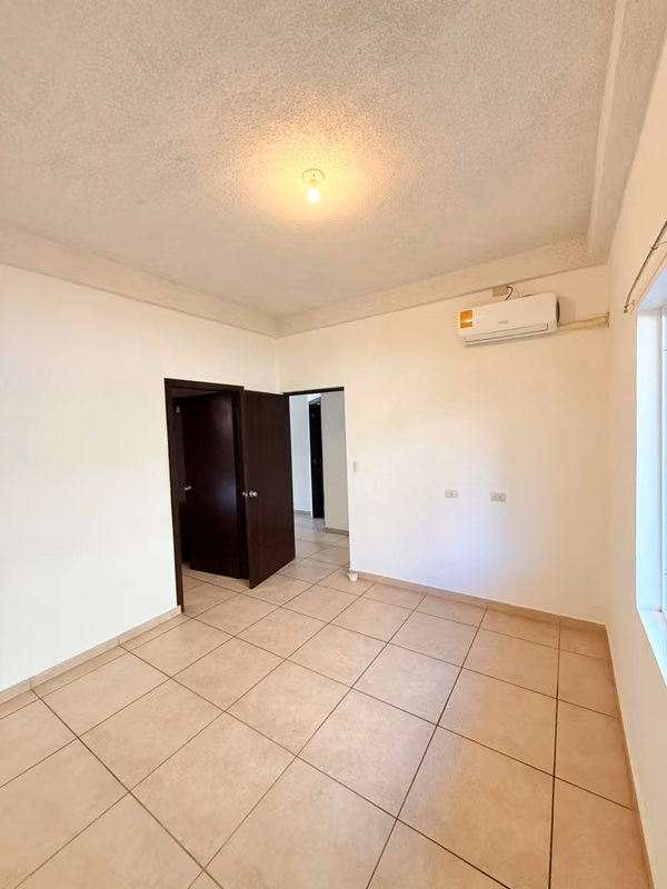 SE ALQUILA APARTAMENTO TORRE KAIROS LOMAS DE SAN FRANCISCO, VACIÓ, tiene 120 mts2, 3 habitaciones, área de servicio comp