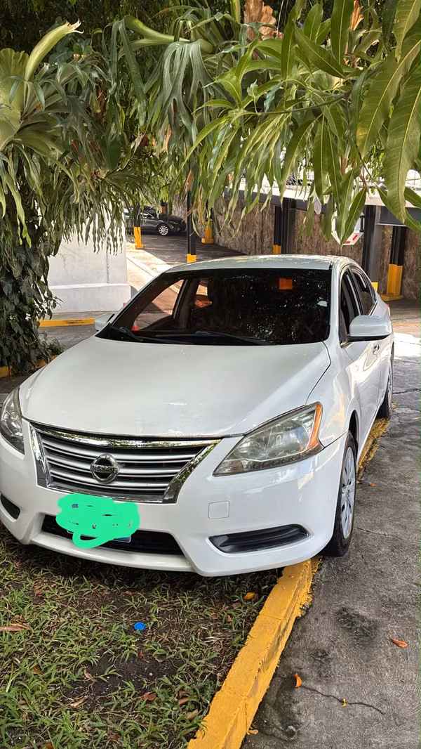 Nissan Sentra 2015 SV negociable 