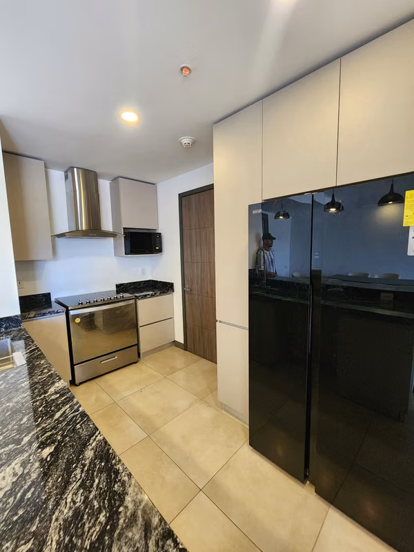 Se Alquila Apartamento Amueblado en Puerta del Alma III