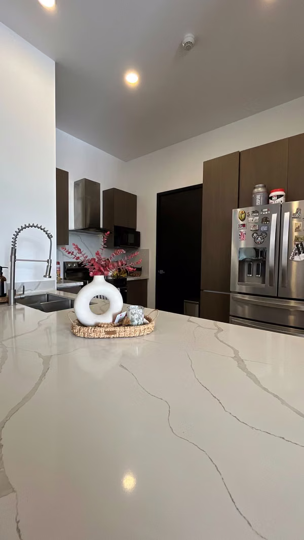 Penthouse Apartment Rental El Salvador - 124; Front to Multisquare - 124; 3 H - 124; Hab. Full servi