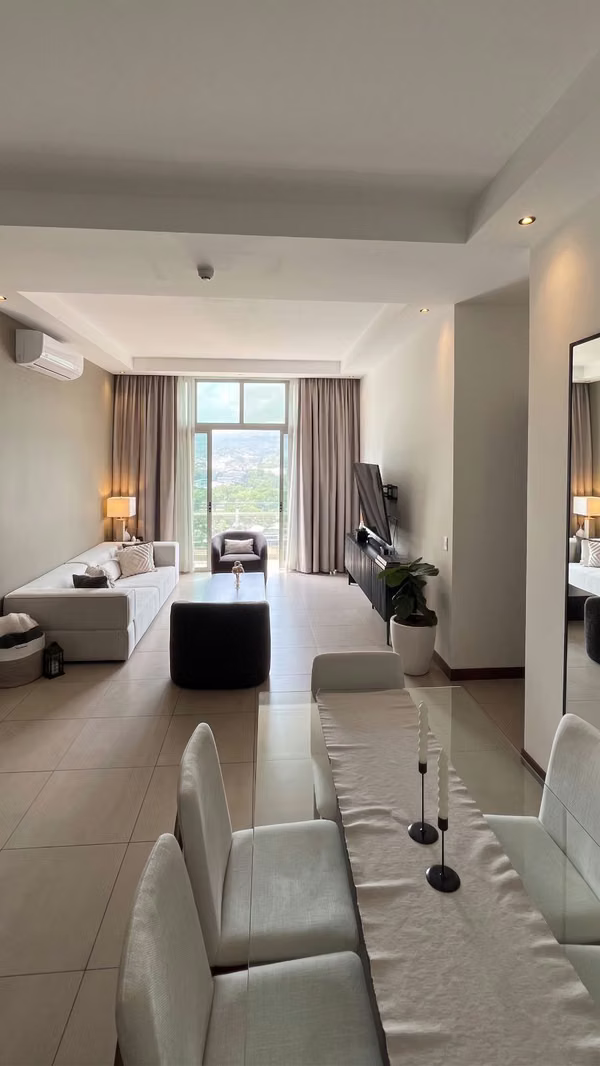 Penthouse Apartment Rental El Salvador - 124; Front to Multisquare - 124; 3 H - 124; Hab. Full servi