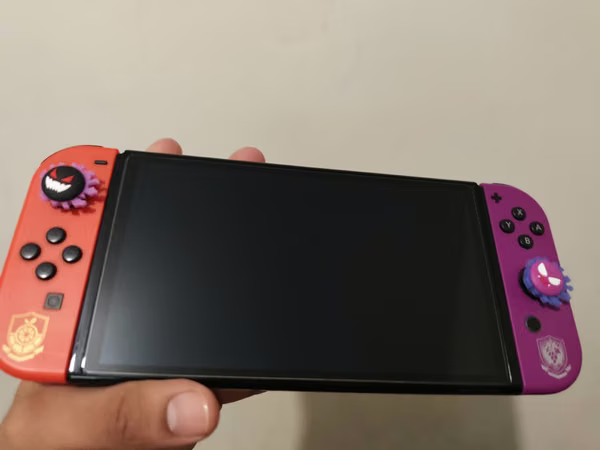 NINTENDO SWITCH OLED EDICION POKEMON ESCARLATA Y PURPURA