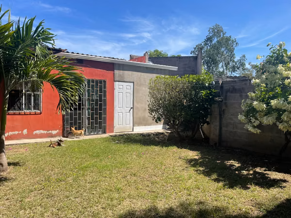 HOUSE WITH LAND FOR FUTURE CONSTRUCTIONS IN QUEZALTEPEQUE, FREEDOM