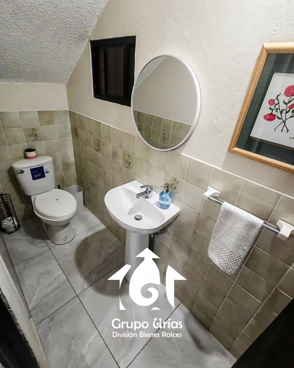 SE ALQUILA CASA COMPLETAMENTE AMUEBLADA - SANTA ELENA