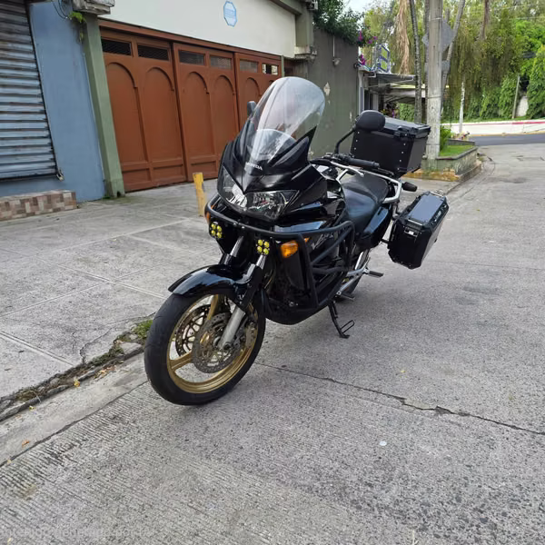 Honda Varadero XL 2003 engine 1000