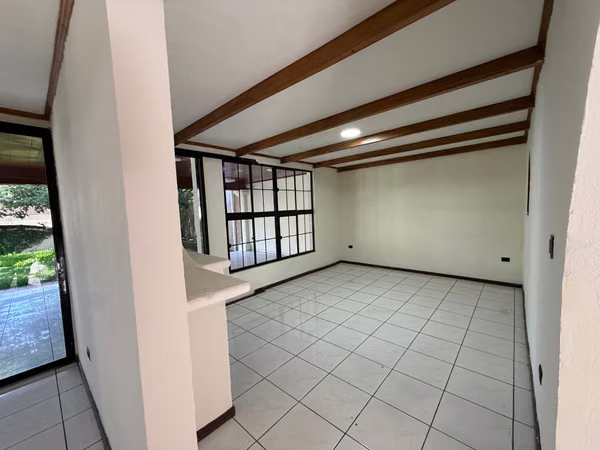 VENTA CASA ANTIGUO CUSCATLAN RES. CUMBRES DE LA ESMERALDA