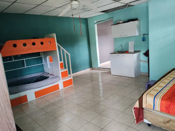 Inmueble de gran plusvalía, para negocio o vivienda, en zona centrica