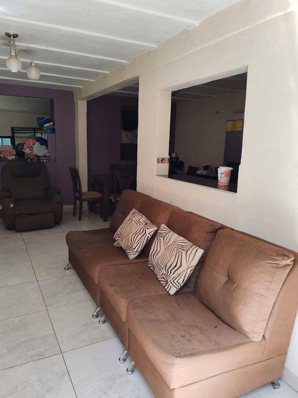 Inmueble de gran plusvalía, para negocio o vivienda, en zona centrica