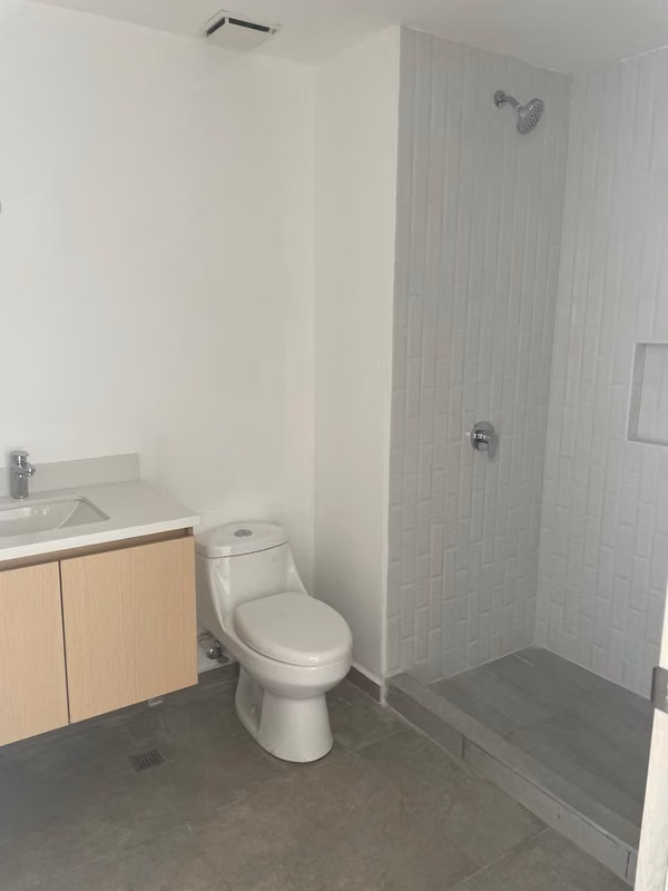 Apartamento acogedor en torre Artea I