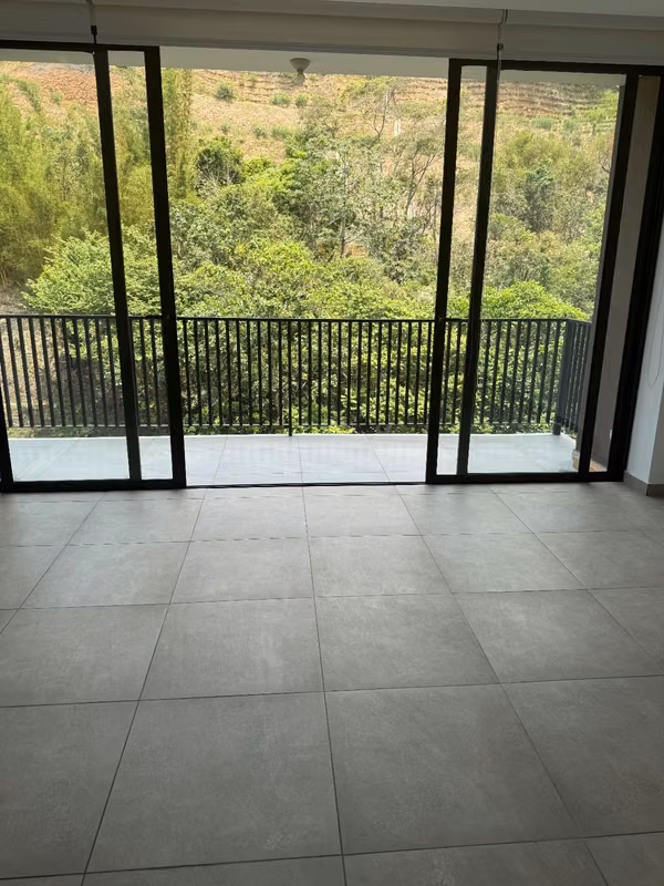 Apartamento acogedor en torre Artea I